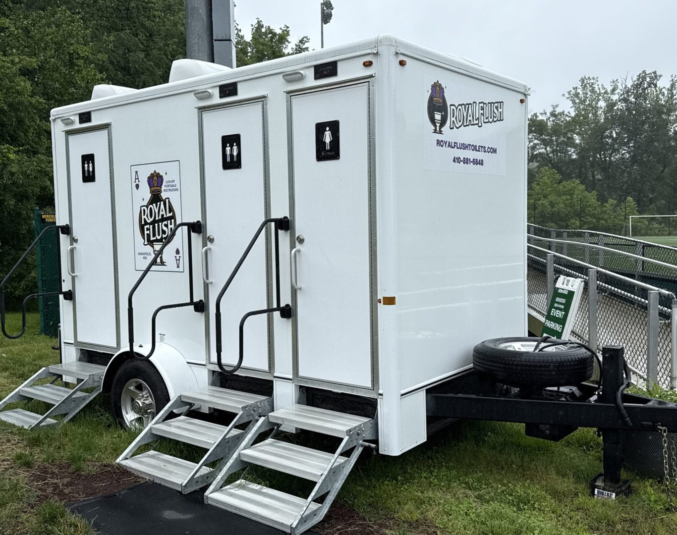 Data center portable bathroom rental in Maryland for facility construction