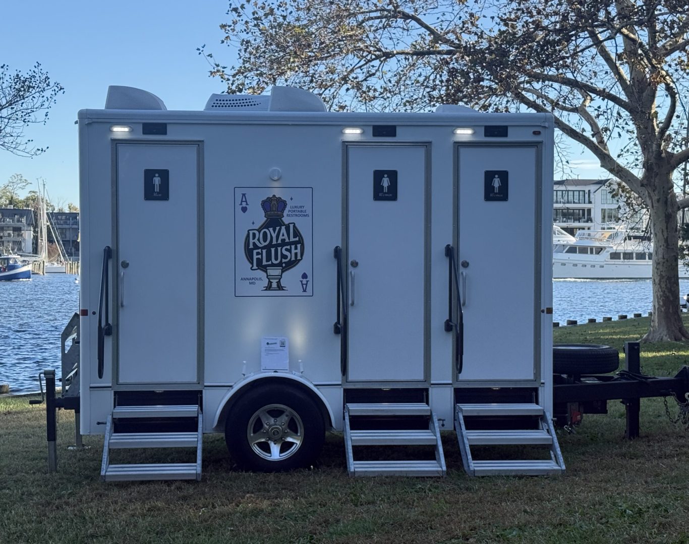 Portable bathroom rental services in Eastport, MD for local job site